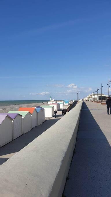 Notre Nid - Grande Terrasse Privee En Bord De Mer, Au Coeur Du Quartier Historique Du Treport ! Wifi เลอเทรปอร์ ภายนอก รูปภาพ