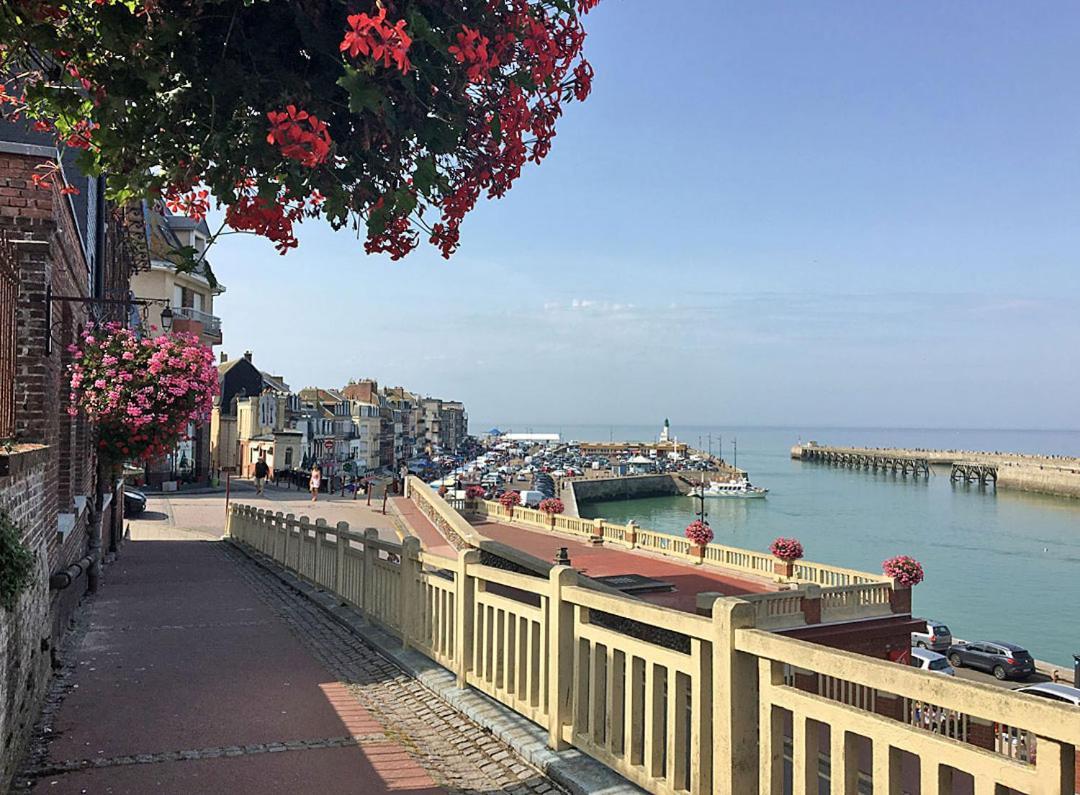 Notre Nid - Grande Terrasse Privee En Bord De Mer, Au Coeur Du Quartier Historique Du Treport ! Wifi เลอเทรปอร์ ภายนอก รูปภาพ